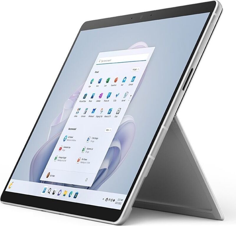 Prenosnik Microsoft Surface Pro 9 / i5 / RAM 8 GB / SSD Disk / 13,3″ 2880x1920